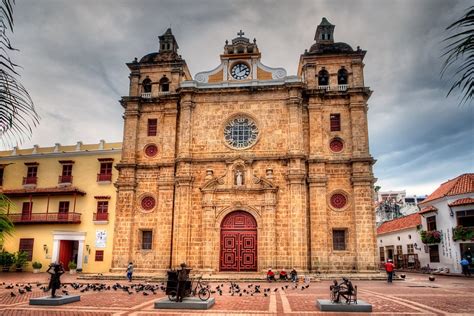  De Templo de San Pedro Claver: Een Ontroerende Getuigenis van Geloof en Verbond!