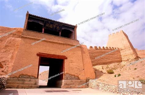 Jiayuguan Fortificatie, een indrukwekkende baken van de Chinese geschiedenis en architectuur!