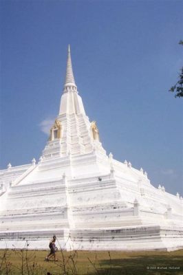  Wat Phu Khao Thong: Een Goudkleurige Tempel met een Verleden van Mystiek en Geschiedenis!